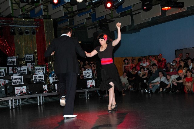 min 2005 11 12 fous swing 186